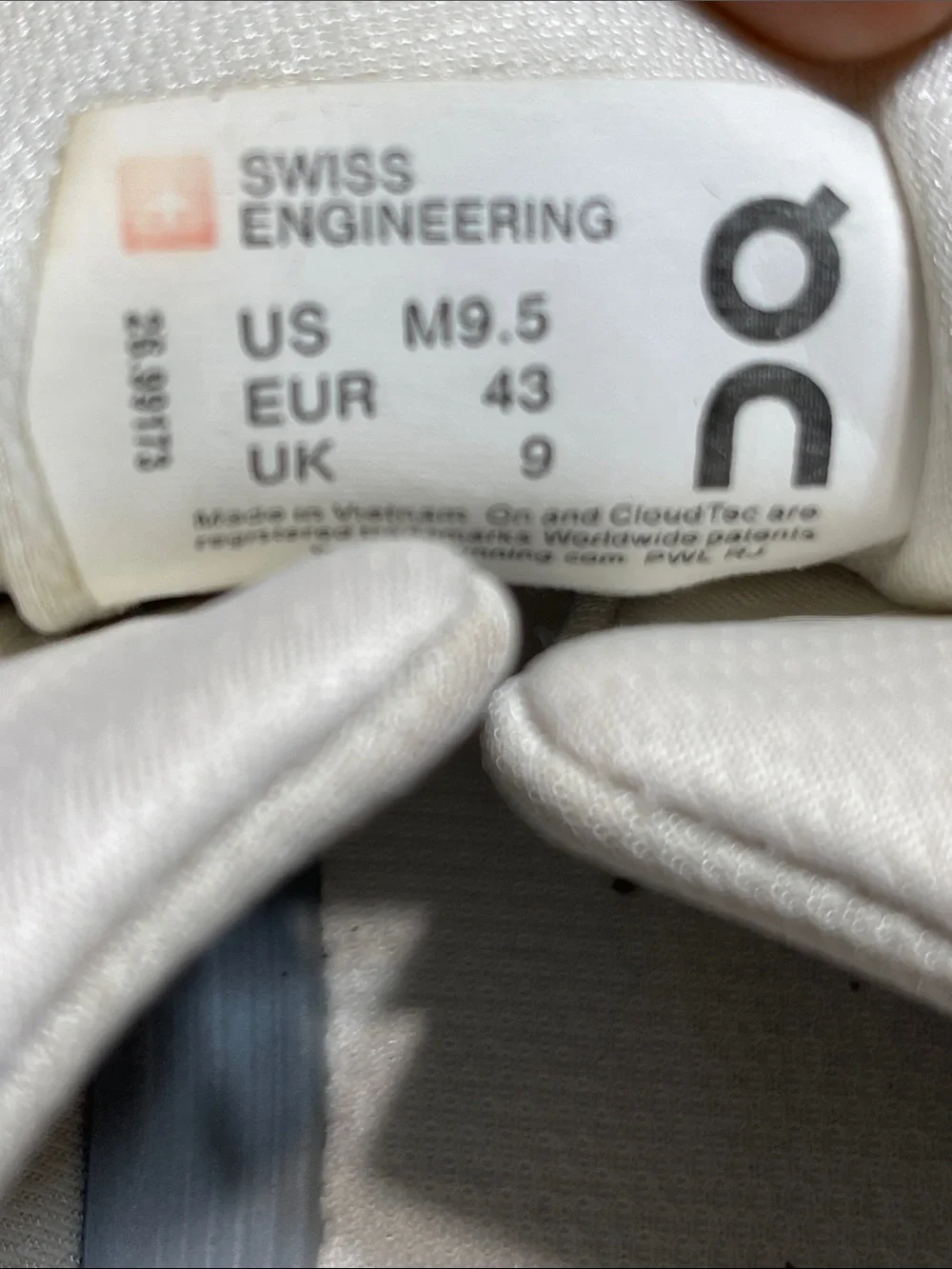 On Running Men's Sneakers in white and Tan Accents Size 9.5